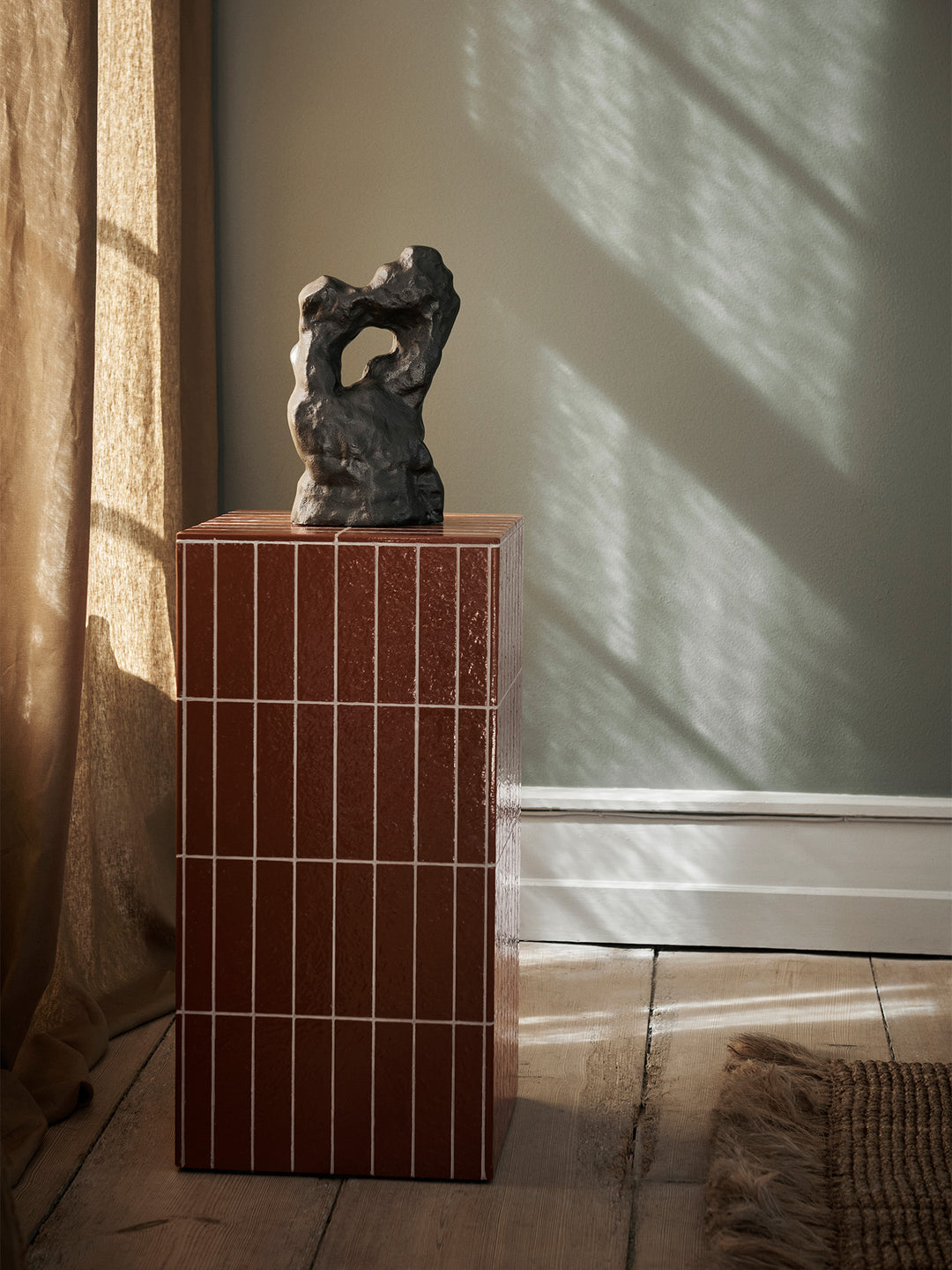 Ferm Living PILLAR -pöytä