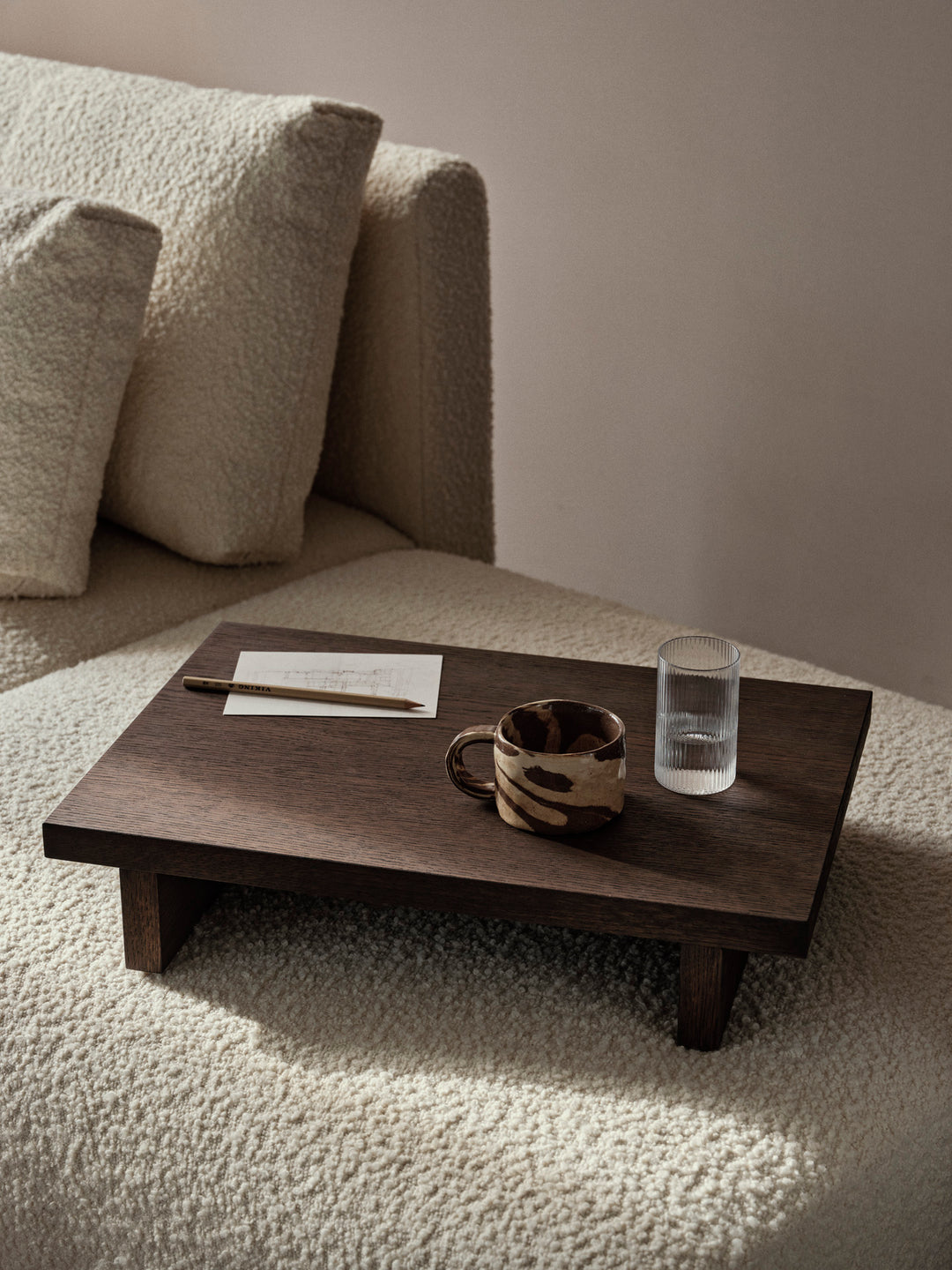 Ferm Living KONA -sivupöytä