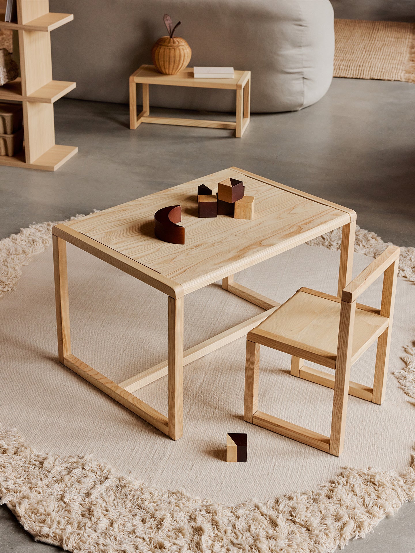 Ferm Living LITTLE ARCHITECT -pöytä