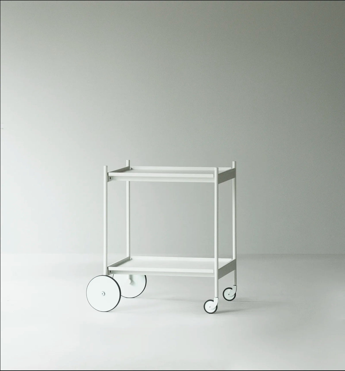 Normann Copenhagen RUL -tarjoiluvaunu