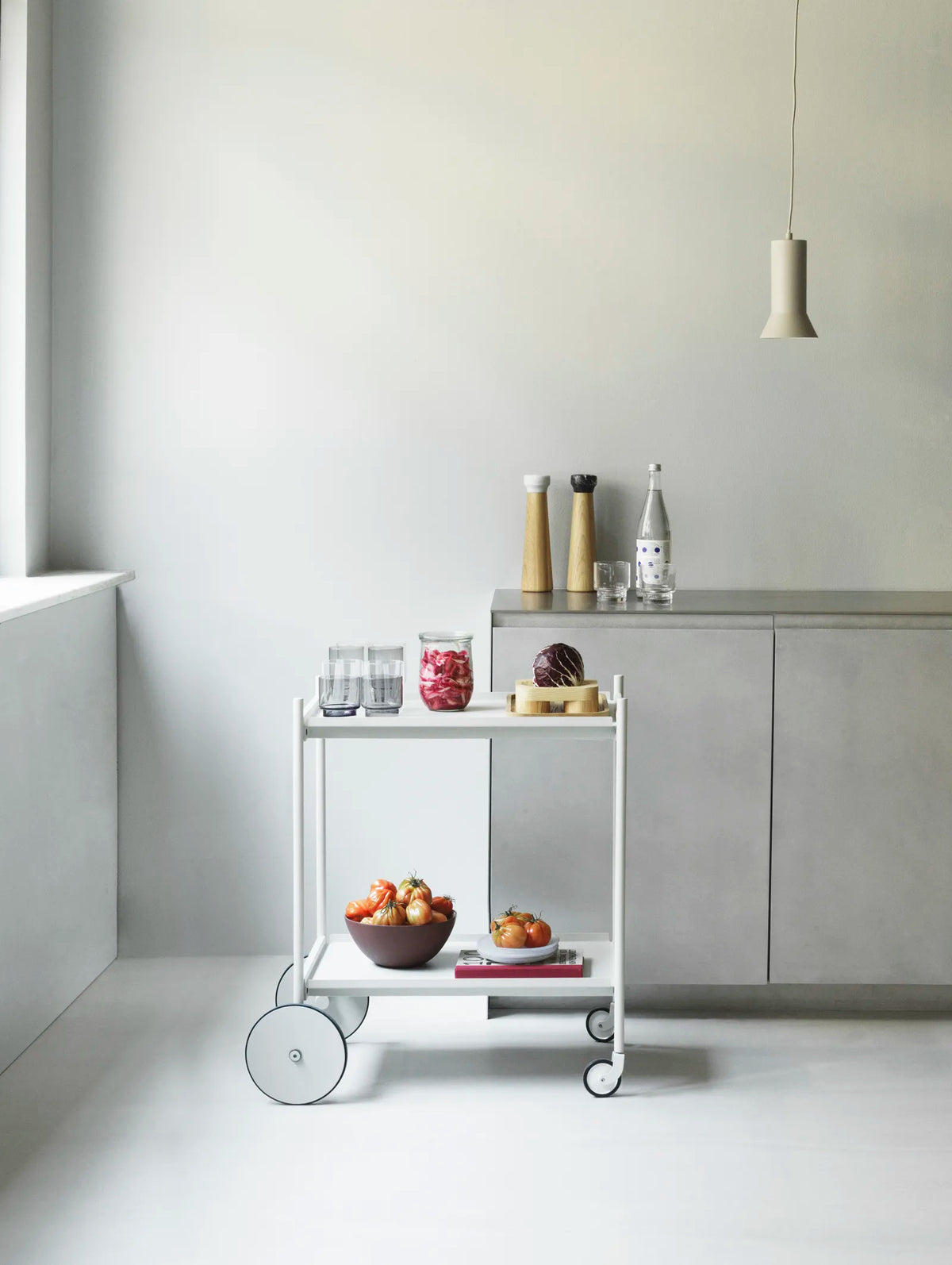 Normann Copenhagen RUL -tarjoiluvaunu