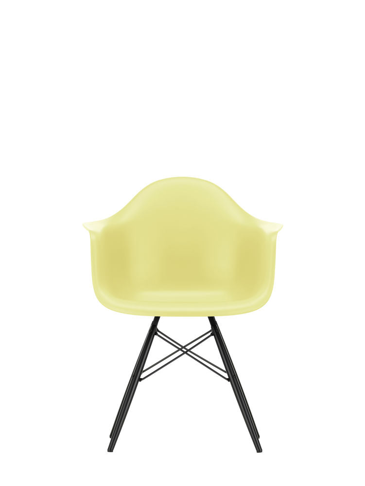 Vitra DAW-käsinojatuoli