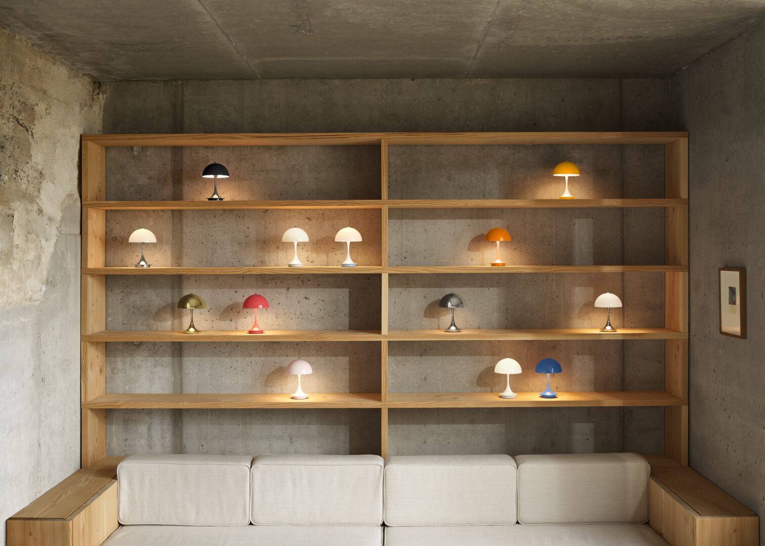 Louis Poulsen PANTHELLA 160 PORTABLE V3 -ladattava valaisin