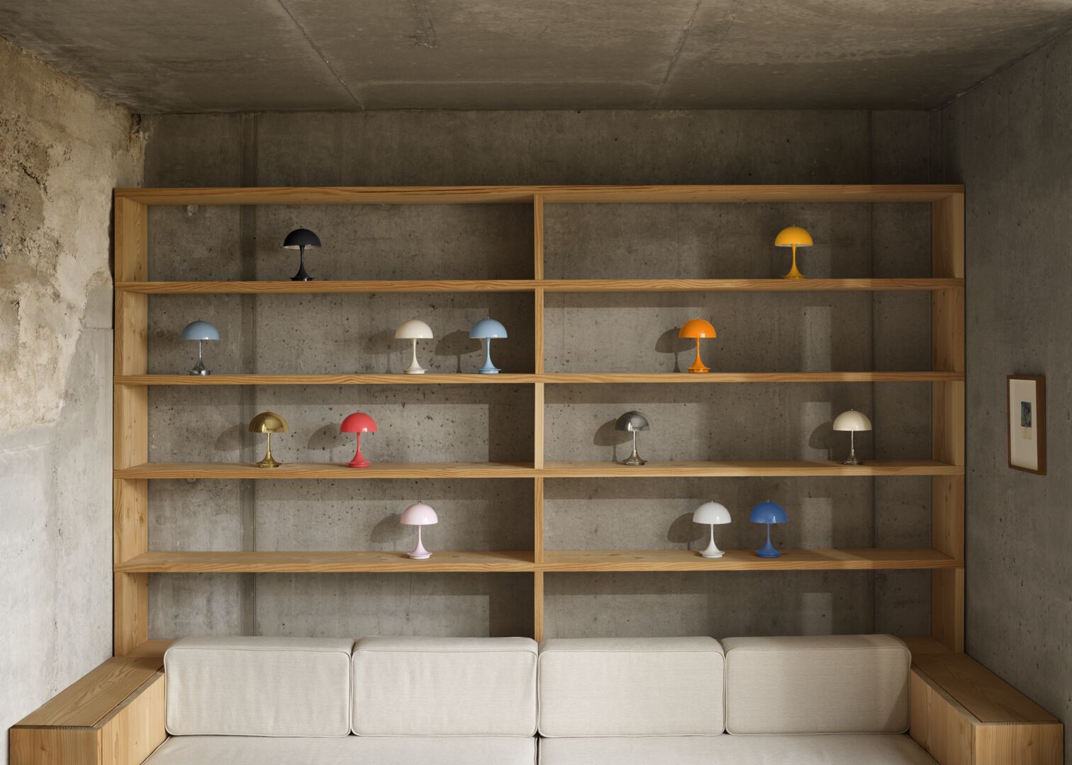 Louis Poulsen PANTHELLA 160 PORTABLE V3 -ladattava valaisin