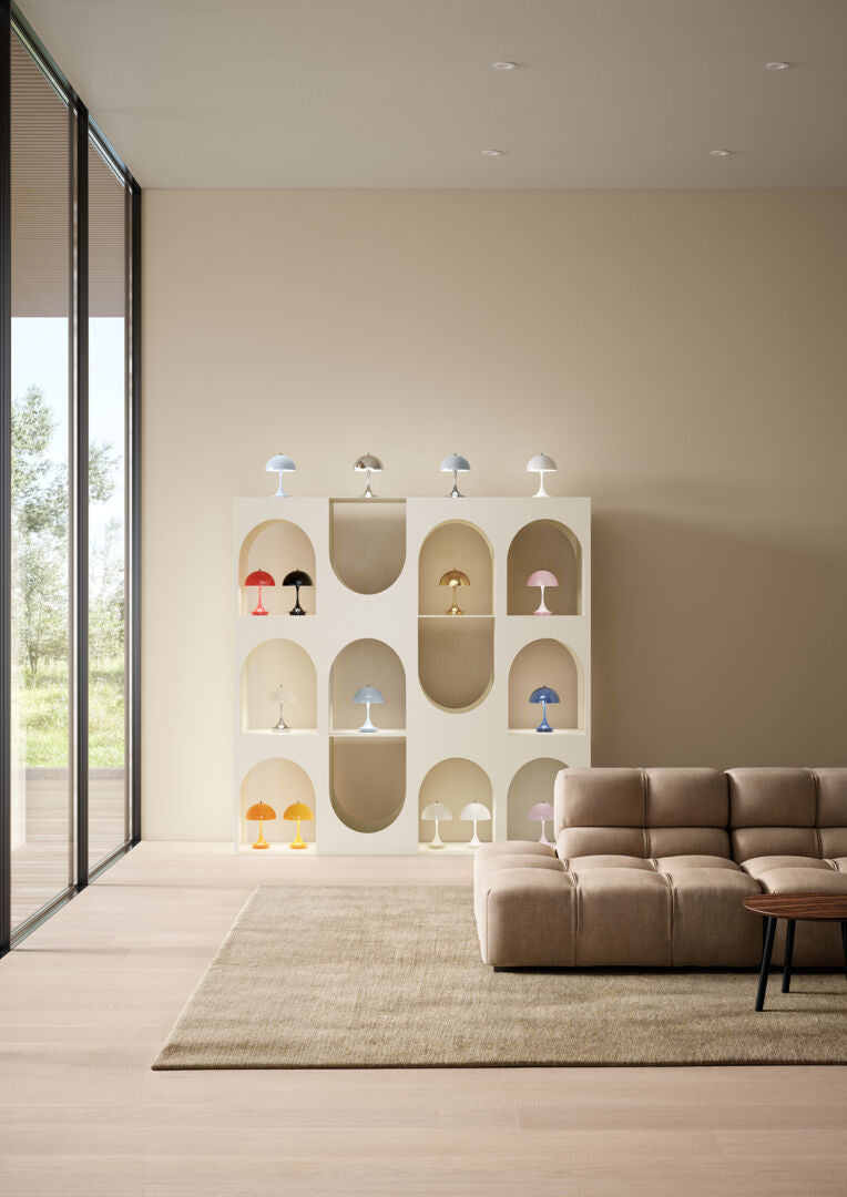 Louis Poulsen PANTHELLA 160 PORTABLE V3 -ladattava valaisin