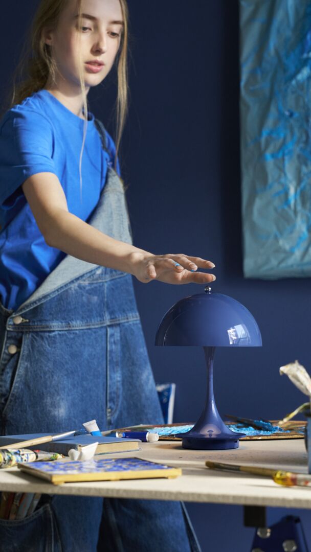 Louis Poulsen PANTHELLA 160 PORTABLE V3 -ladattava valaisin