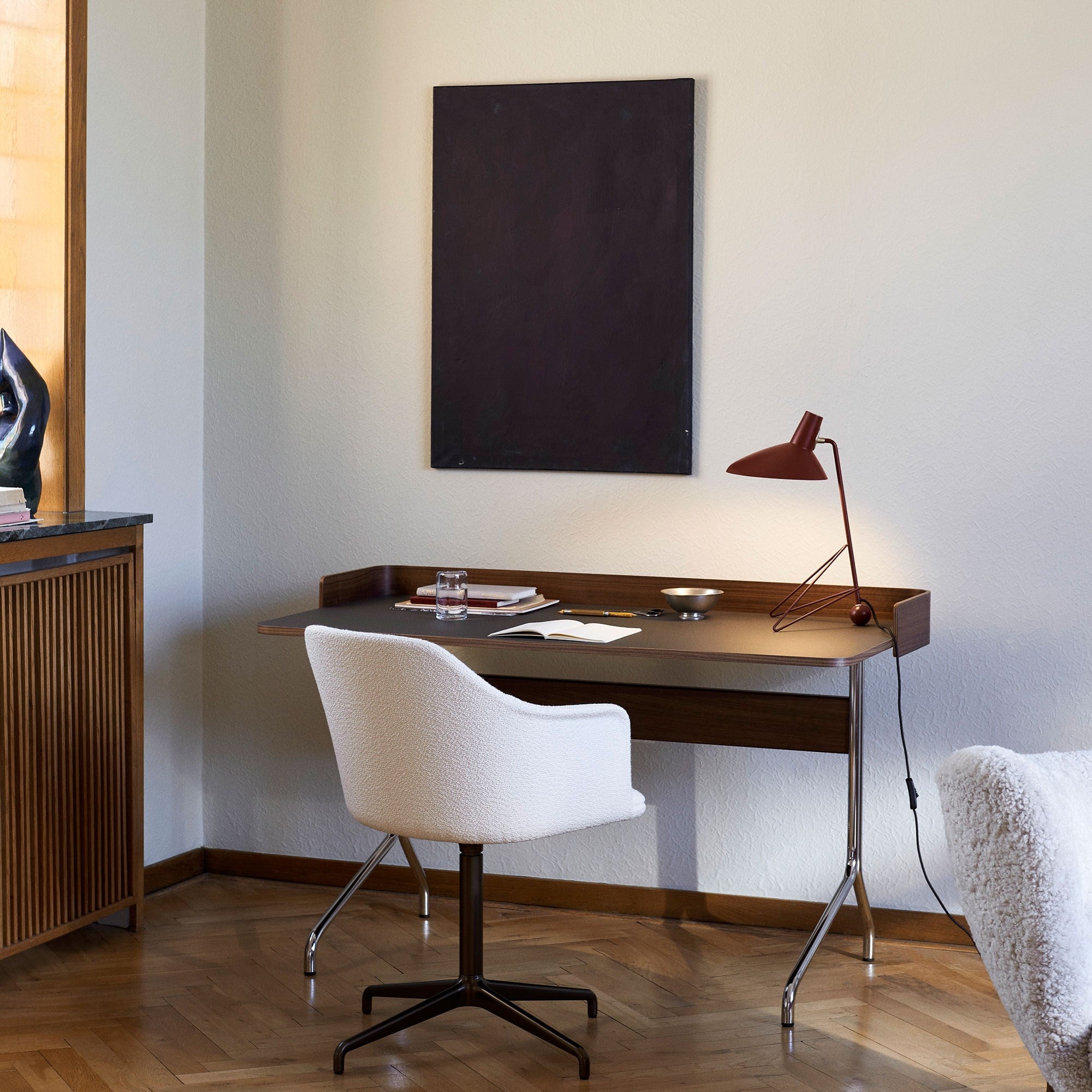 &tradition PAVILION AV17 -työpöytä