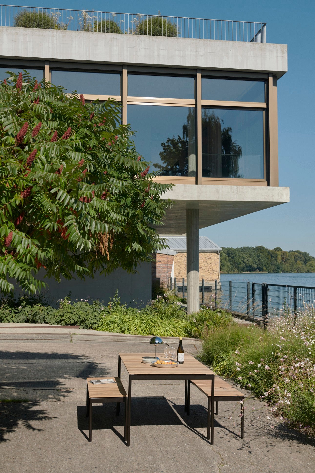 &tradition VILLE AV25 -terassipöytä