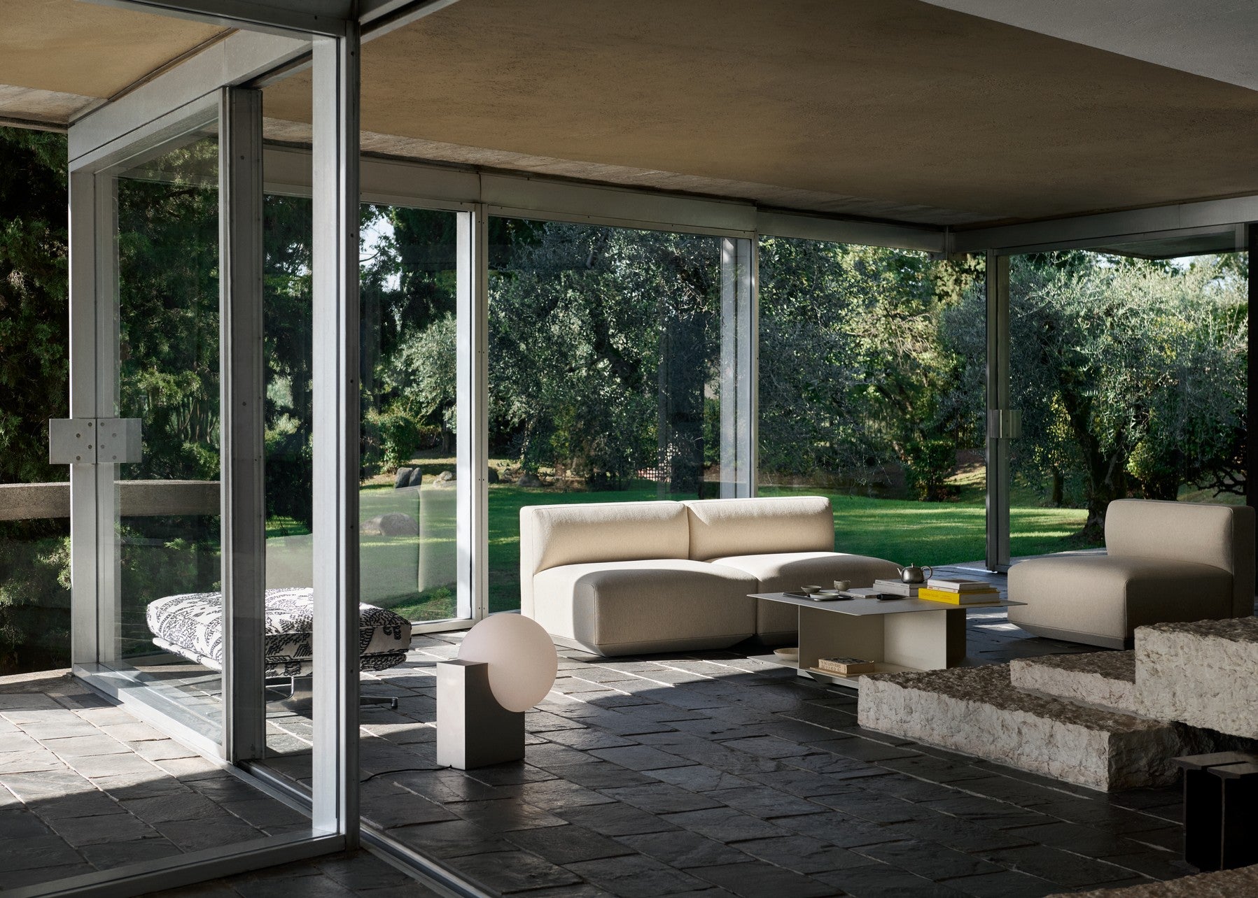 &tradition DEVELIUS EV3 COFFEE TABLE -pöytä