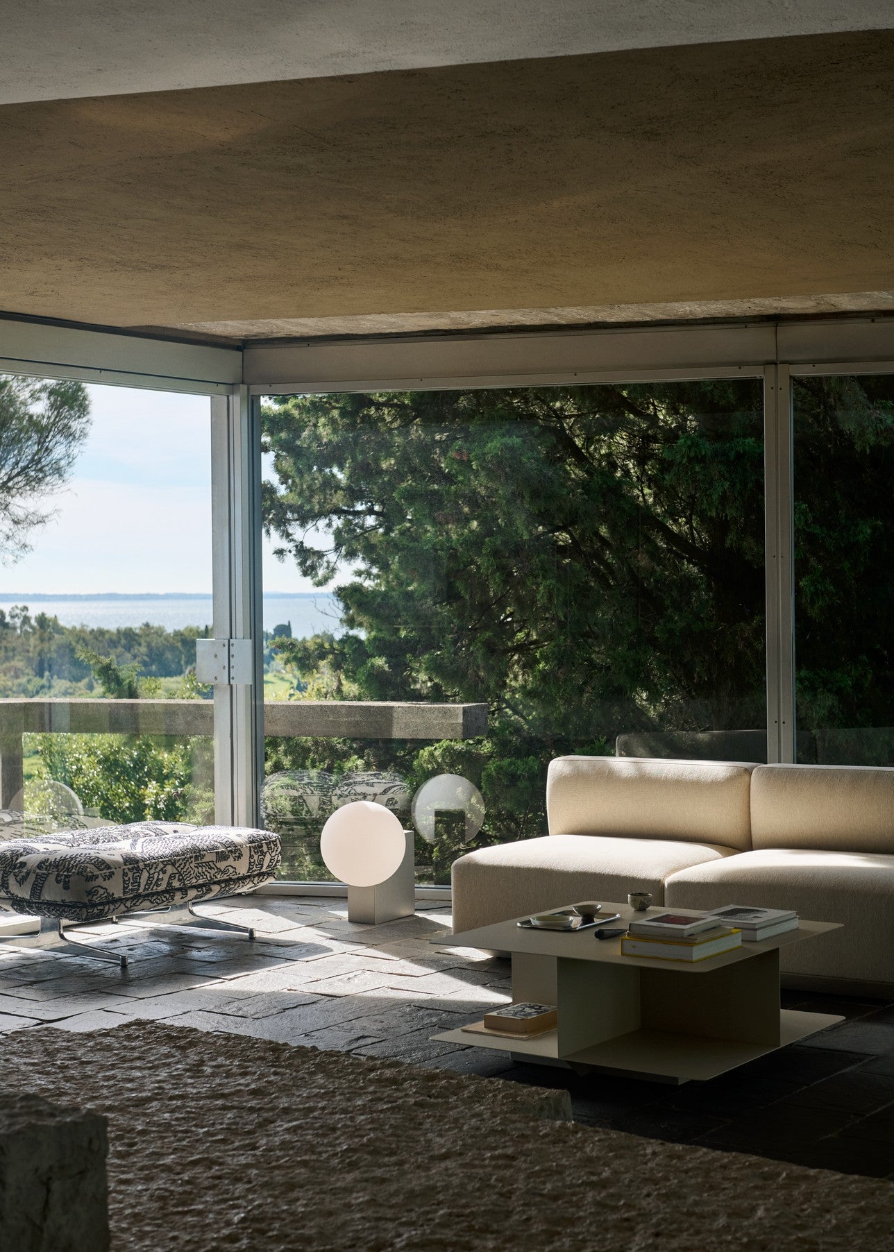 &tradition DEVELIUS EV3 COFFEE TABLE -pöytä