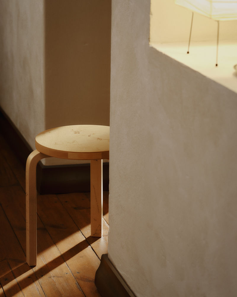 Artek + MUUMIT 60 JUHLA -jakkara