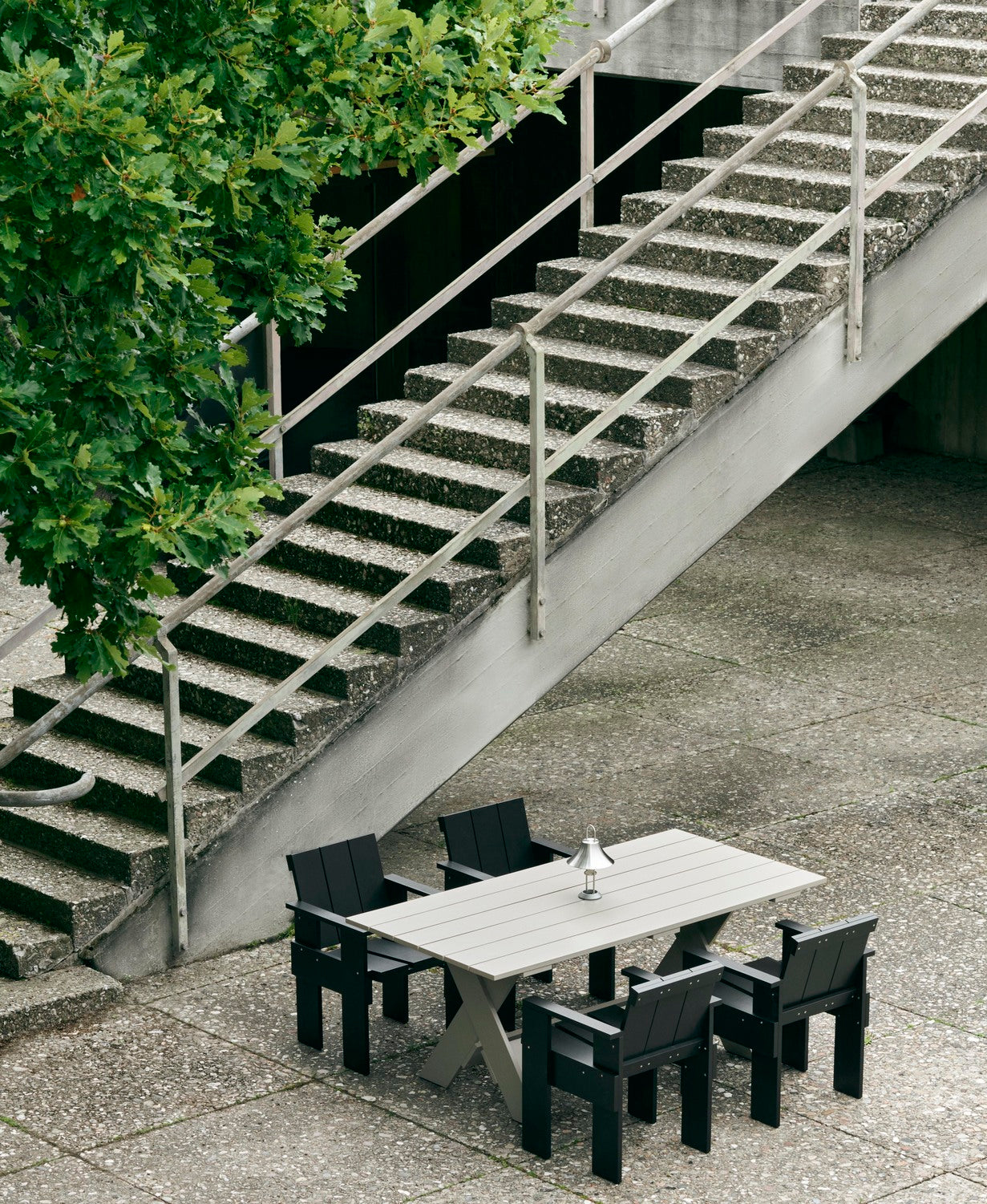 Hay CRATE DINING -pöytä, Black water-based lacquered pinewood, 230cm