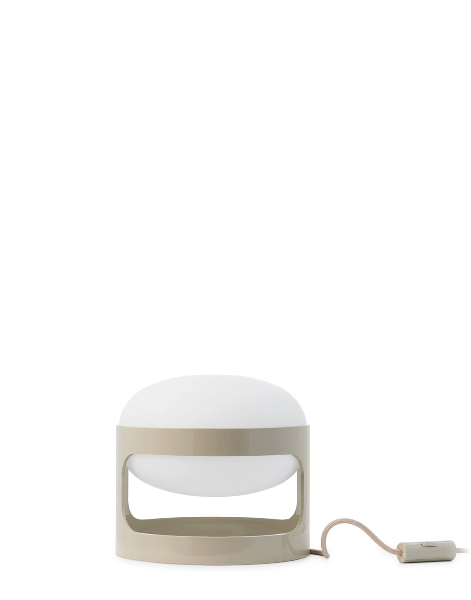 Kartell KD28 -pöytävalaisin