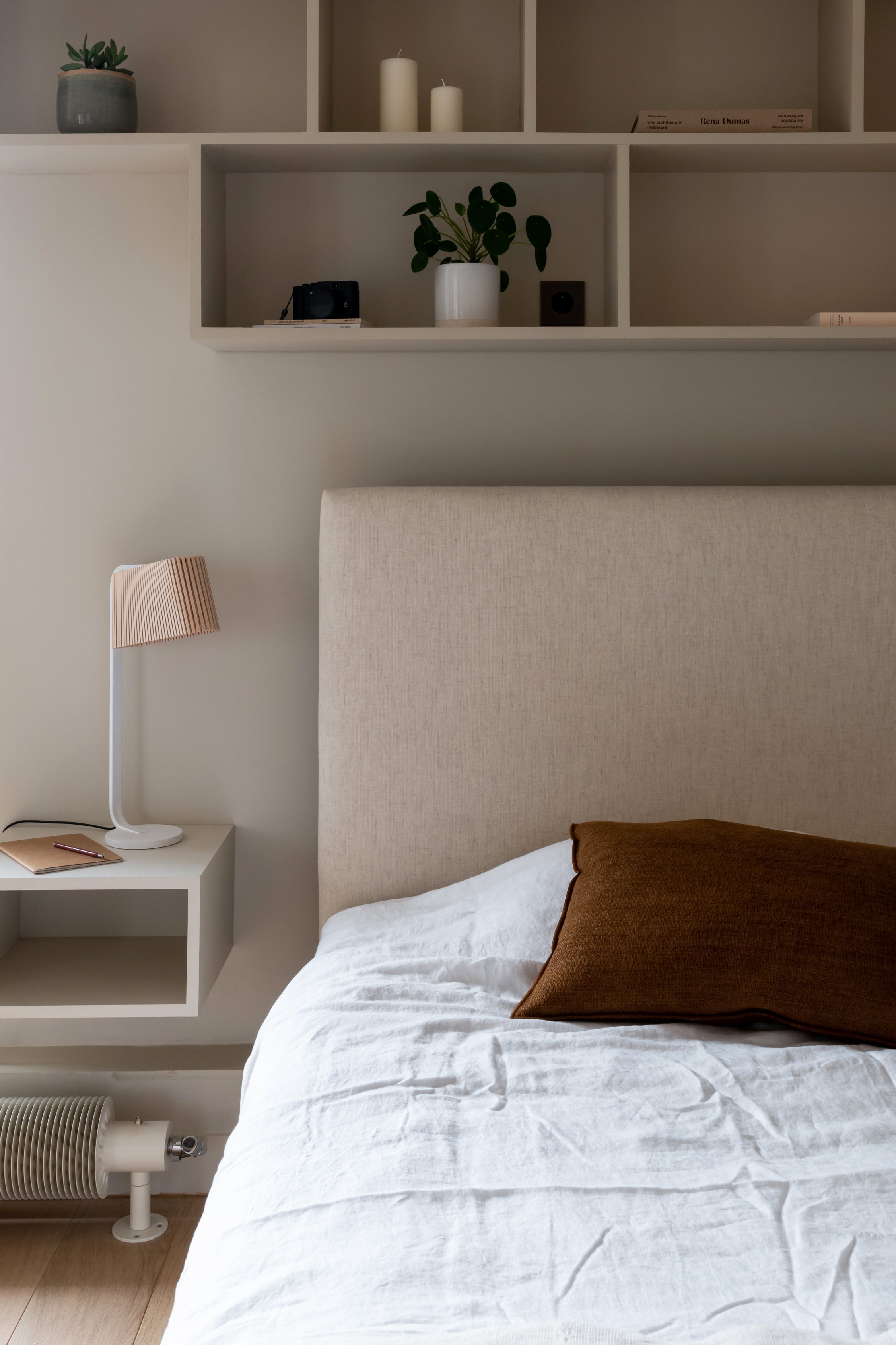 Secto OWALO 7020 -pöytävalaisin