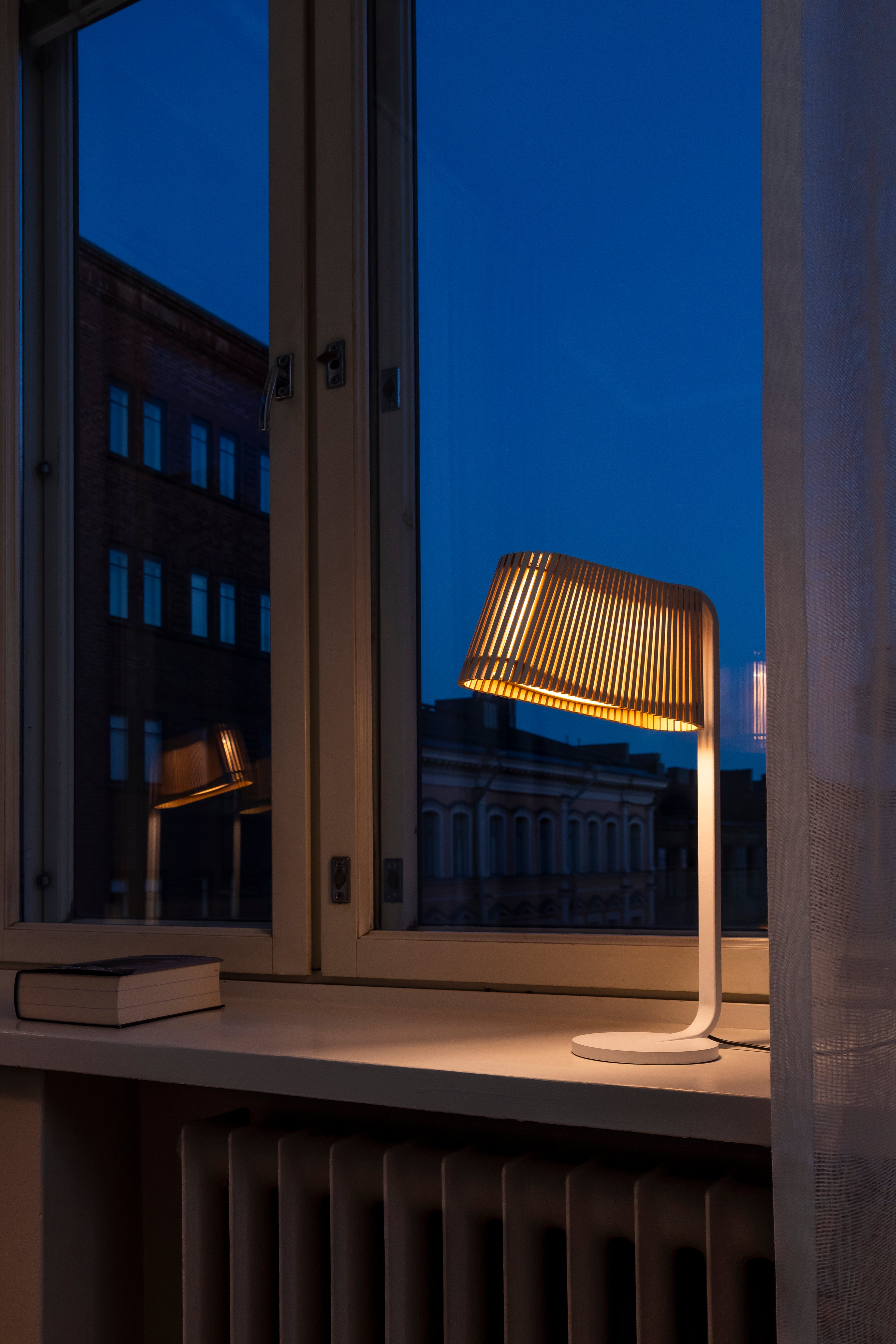 Secto OWALO 7020 -pöytävalaisin