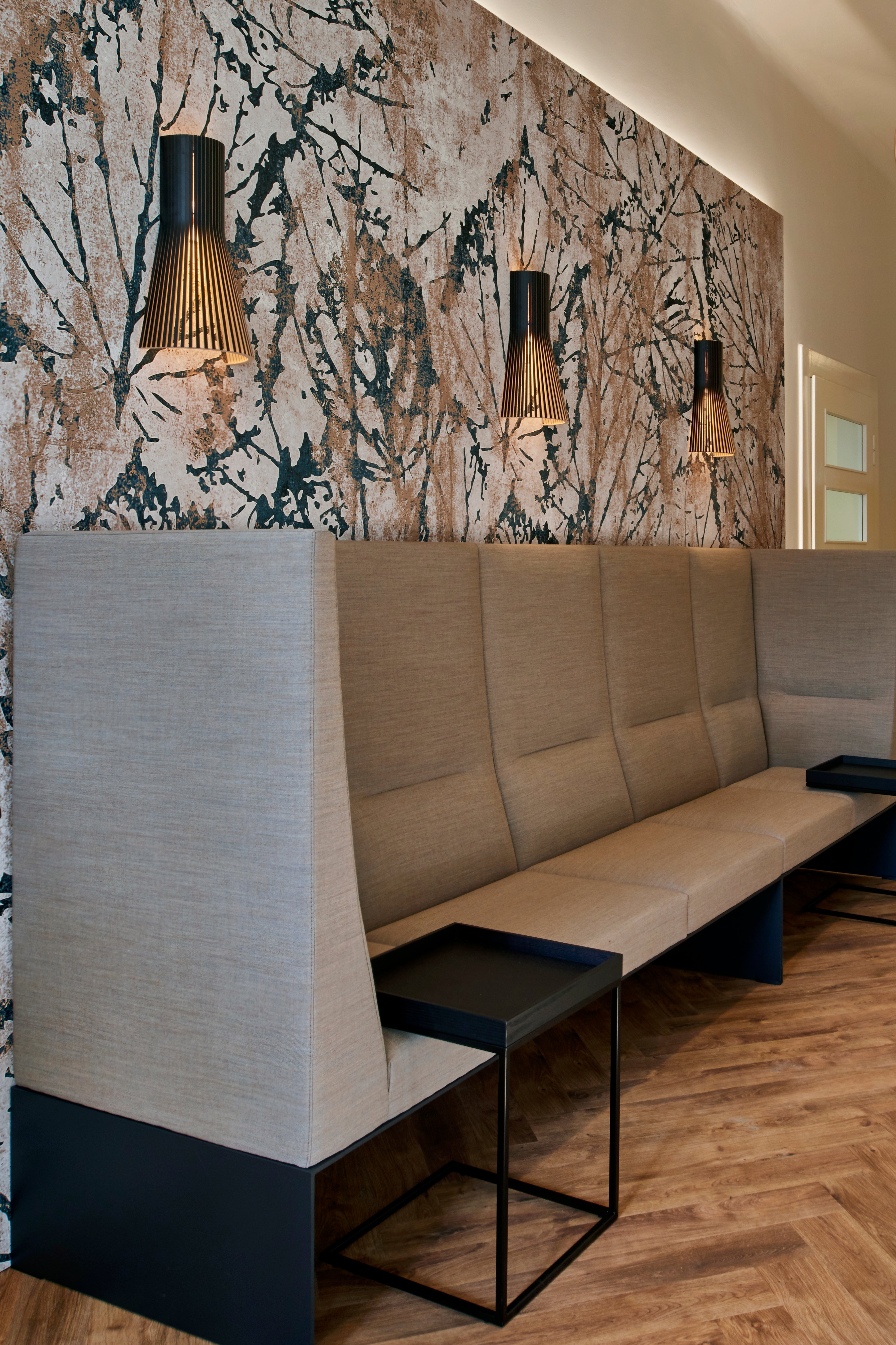 Secto SECTO 4231 -seinävalaisin