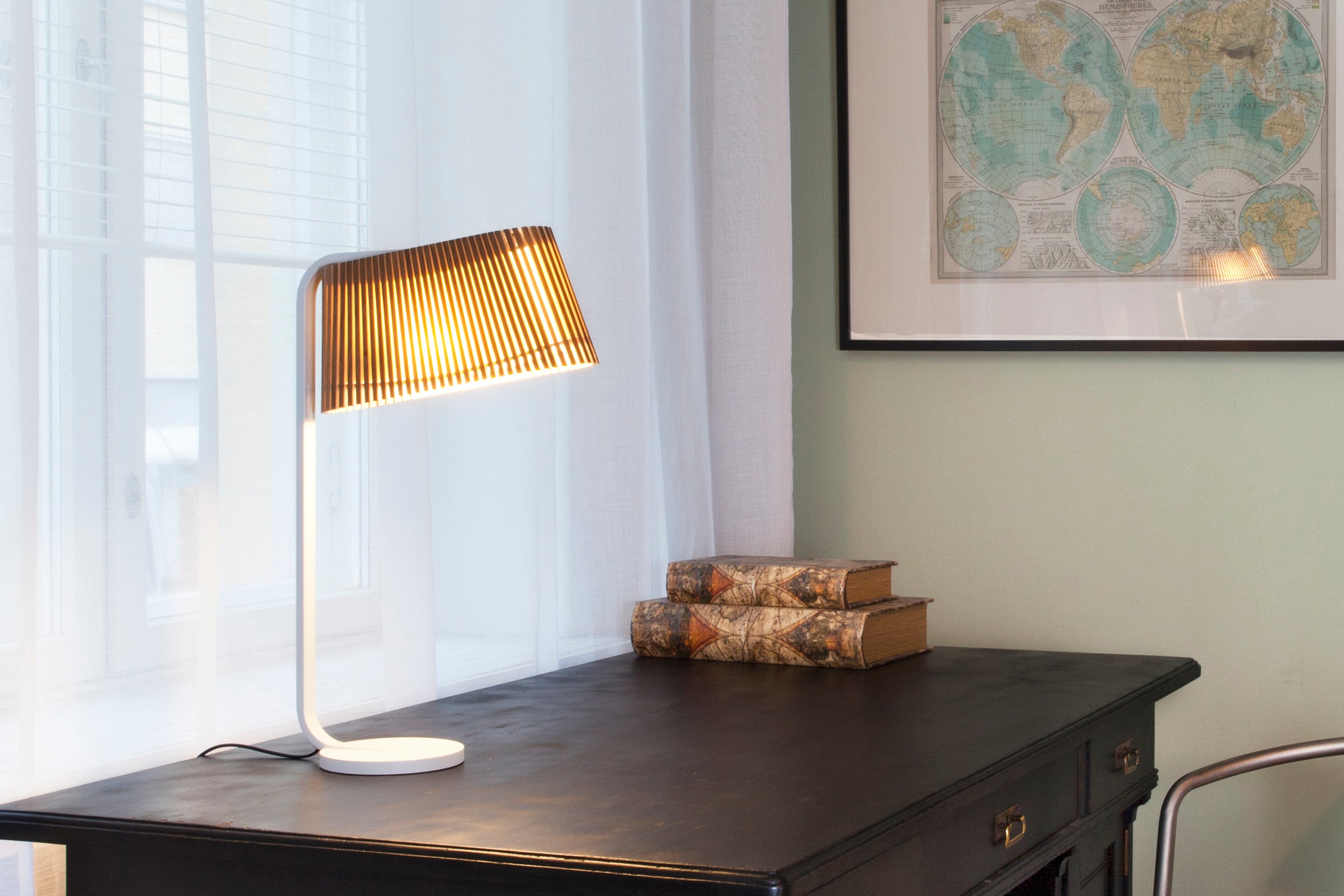 Secto OWALO 7020 -pöytävalaisin