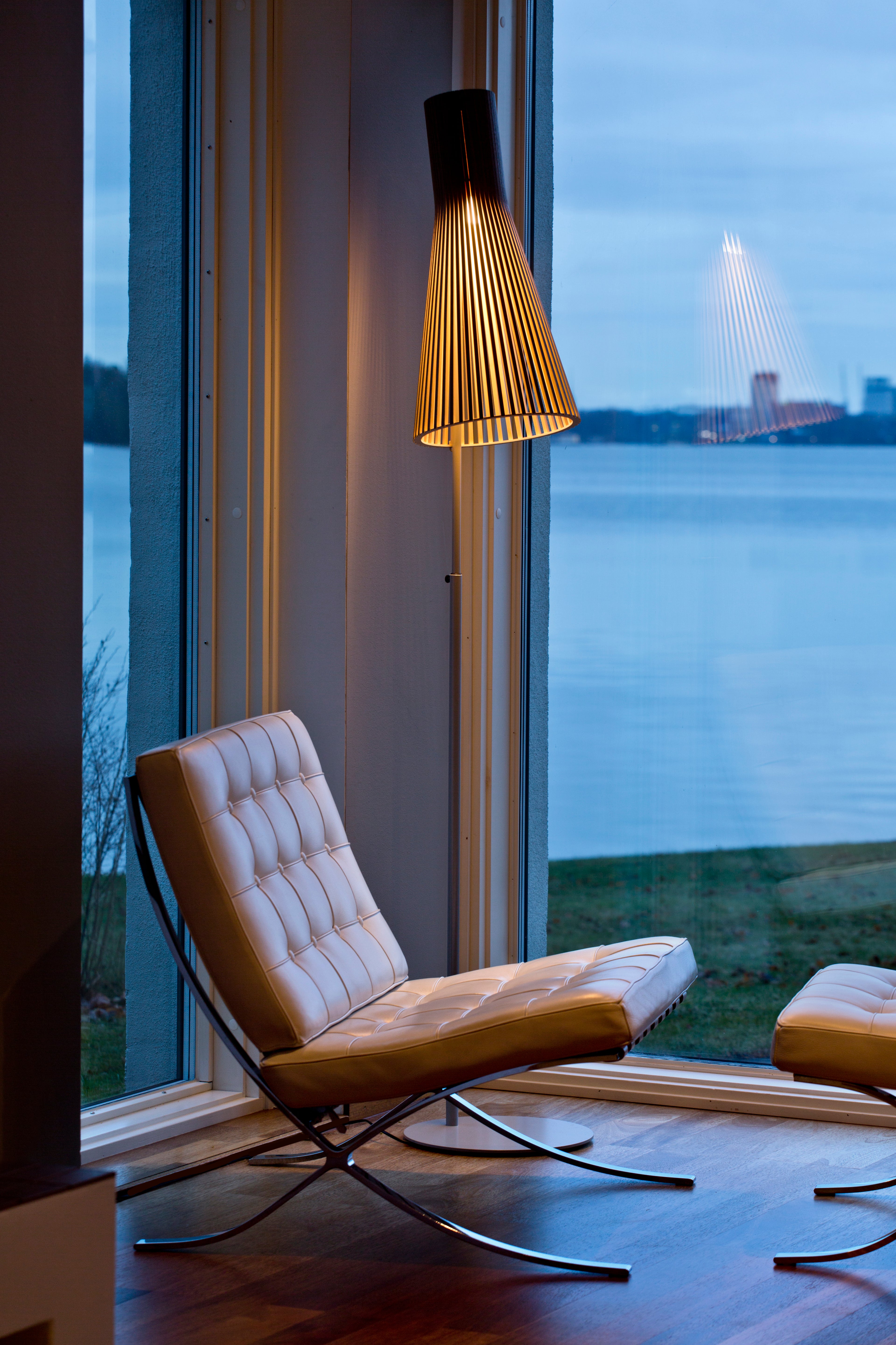 Secto SECTO 4210 -lattiavalaisin