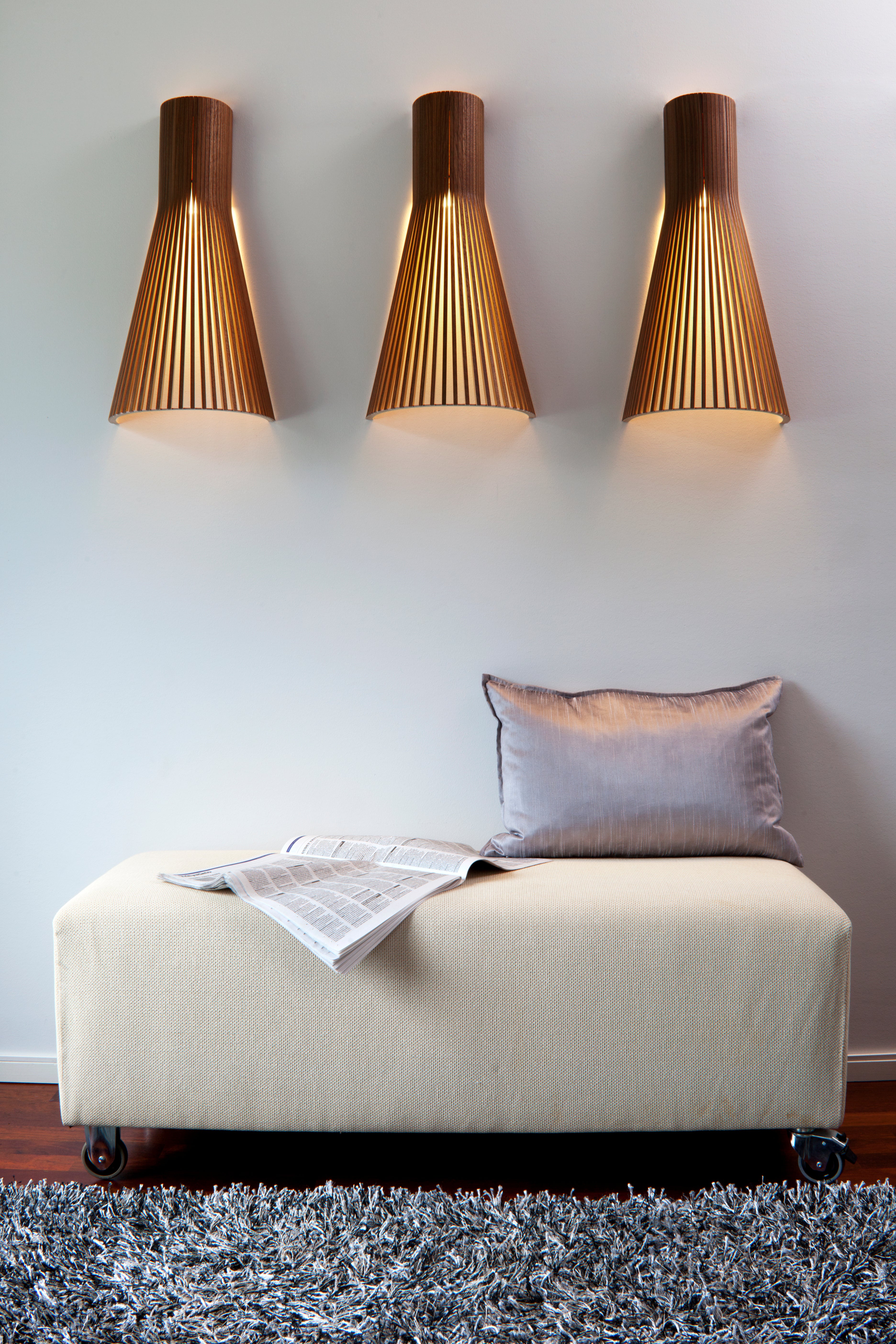 Secto SECTO 4230 -seinävalaisin