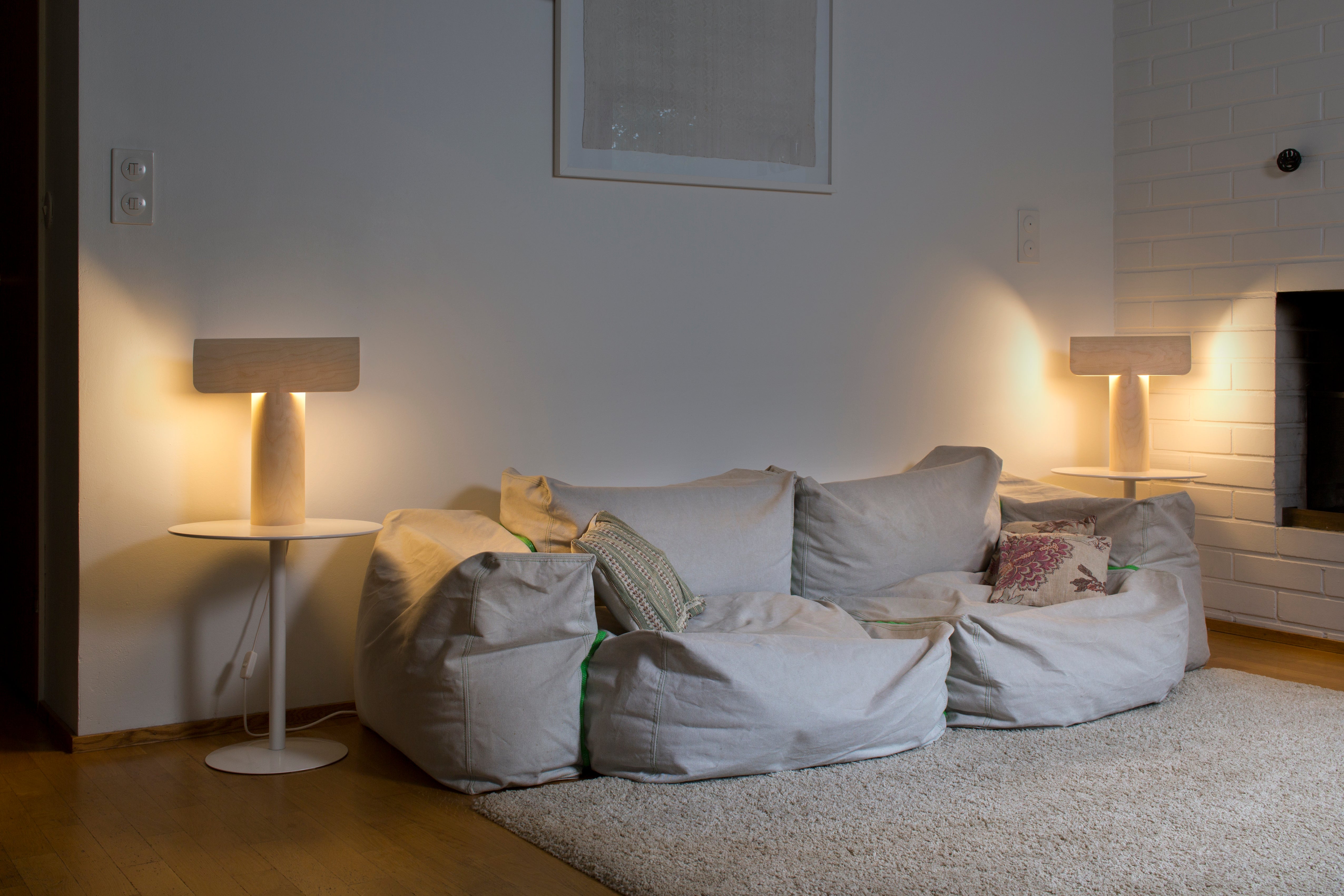 Secto TEELO 8020 -pöytävalaisin