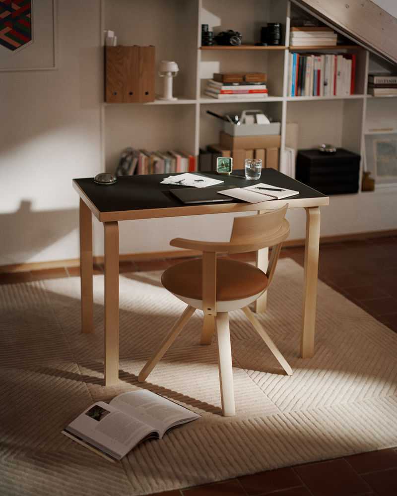 Artek RIVAL KG002 -tuoli