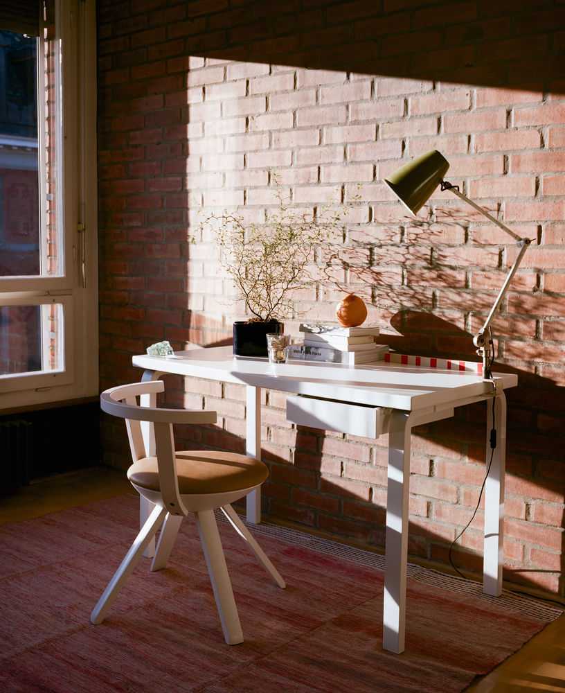 Artek RIVAL KG002 -tuoli