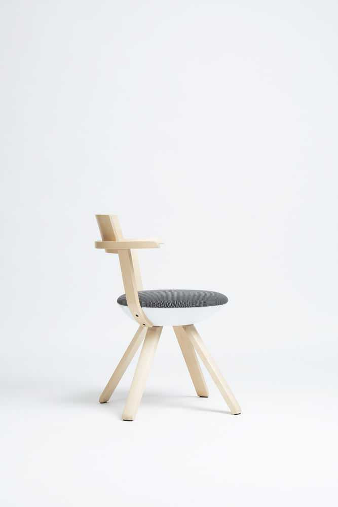 Artek RIVAL KG002 -tuoli