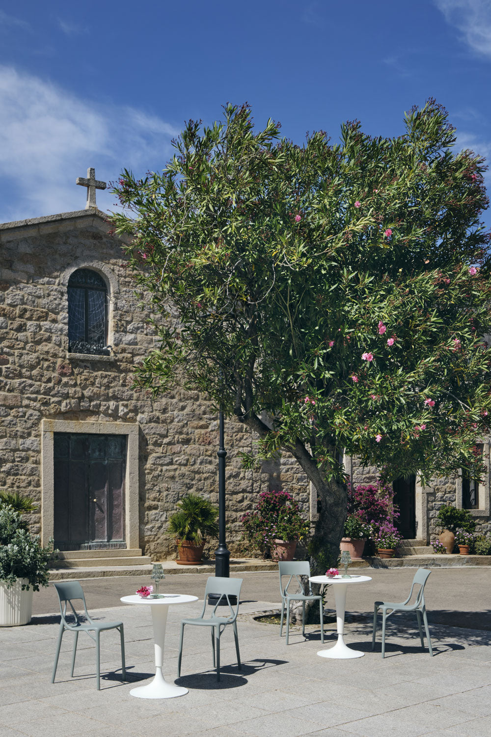 Kartell A.I. LITE -tuoli