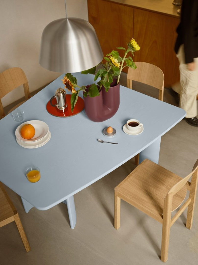 Muuto RE-NORM -pöytä