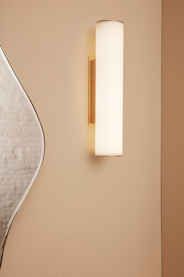 Ferm Living VUELTA -seinävalaisin