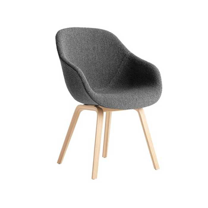 Hay ABOUT A CHAIR AAC 123 -tuoli, Flamimber Charcoal C8, lacquared oak, myymälämalli