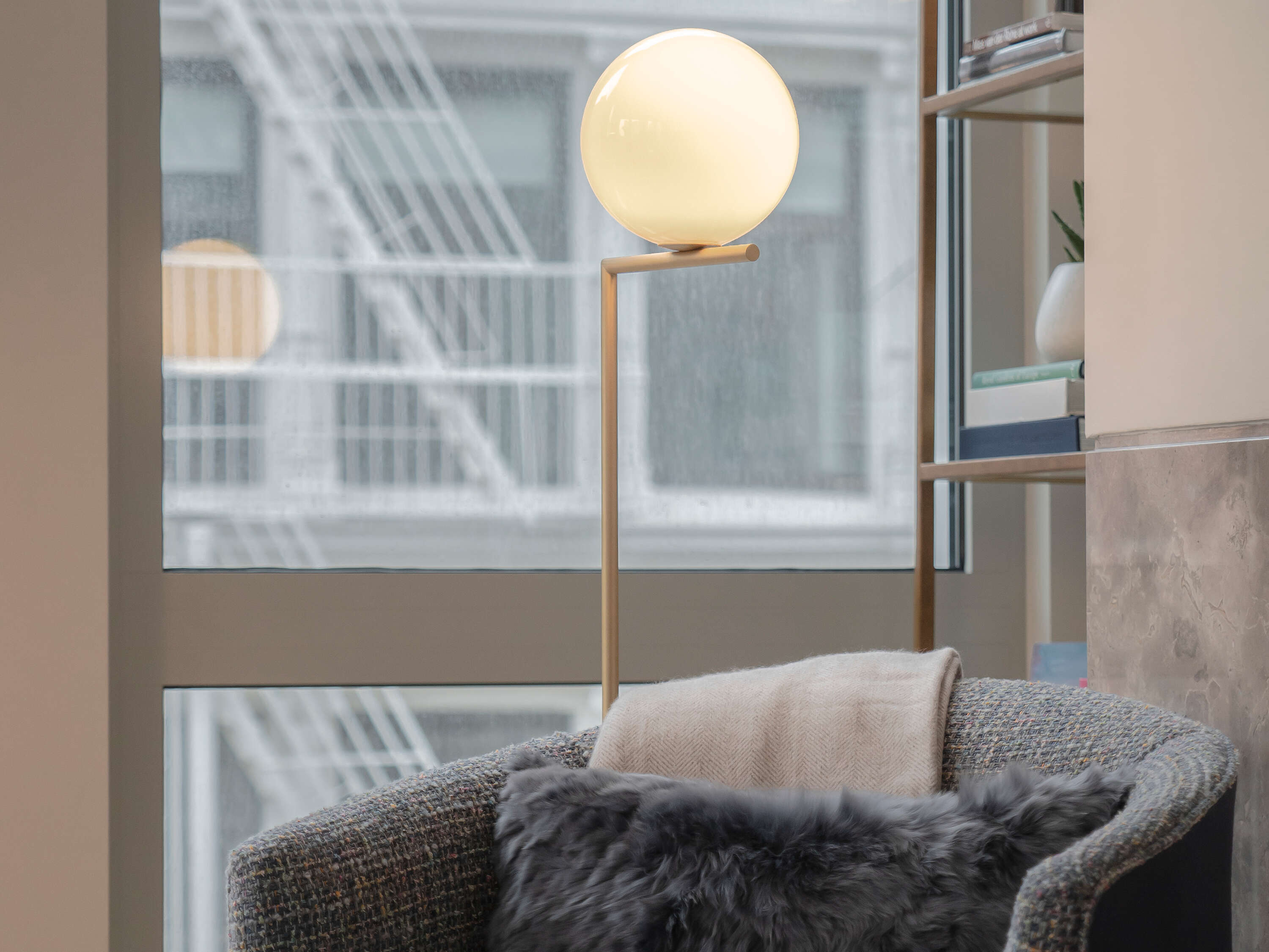 Flos IC F2 -lattiavalaisin