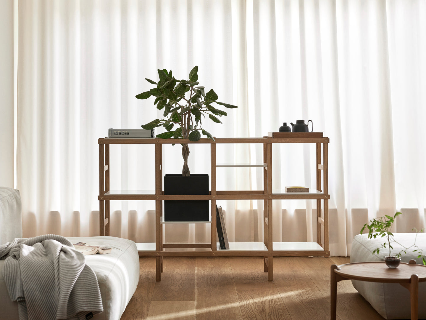 Design House Stockholm FRAME MEDIUM -hylly