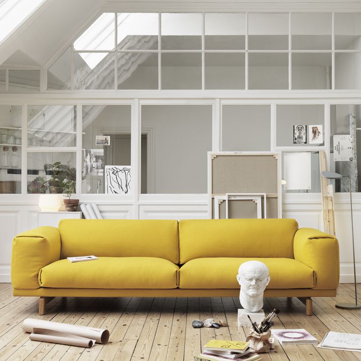 Muuto LEAF -lattiavalaisin