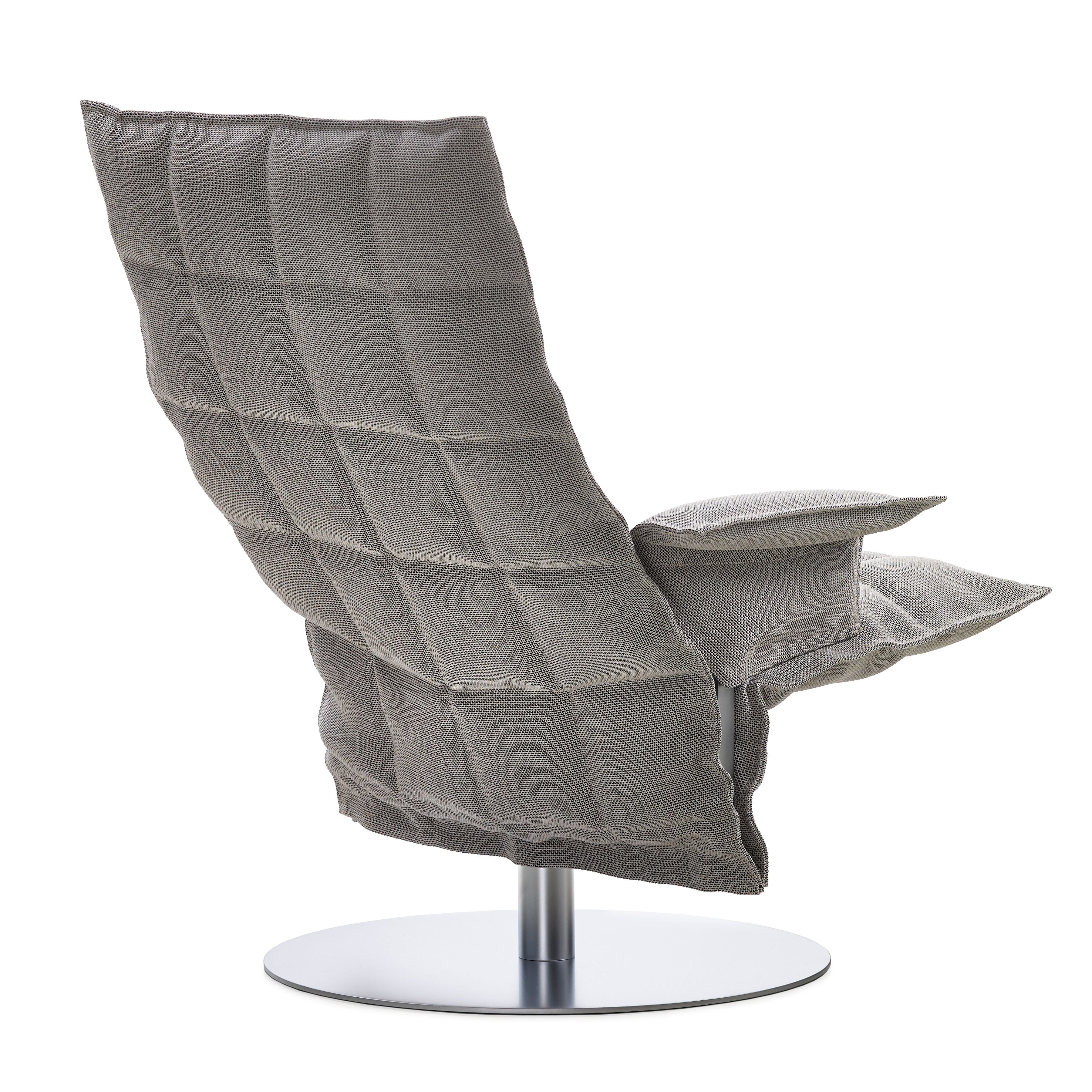 Woodnotes K -tuoli, käsinojin