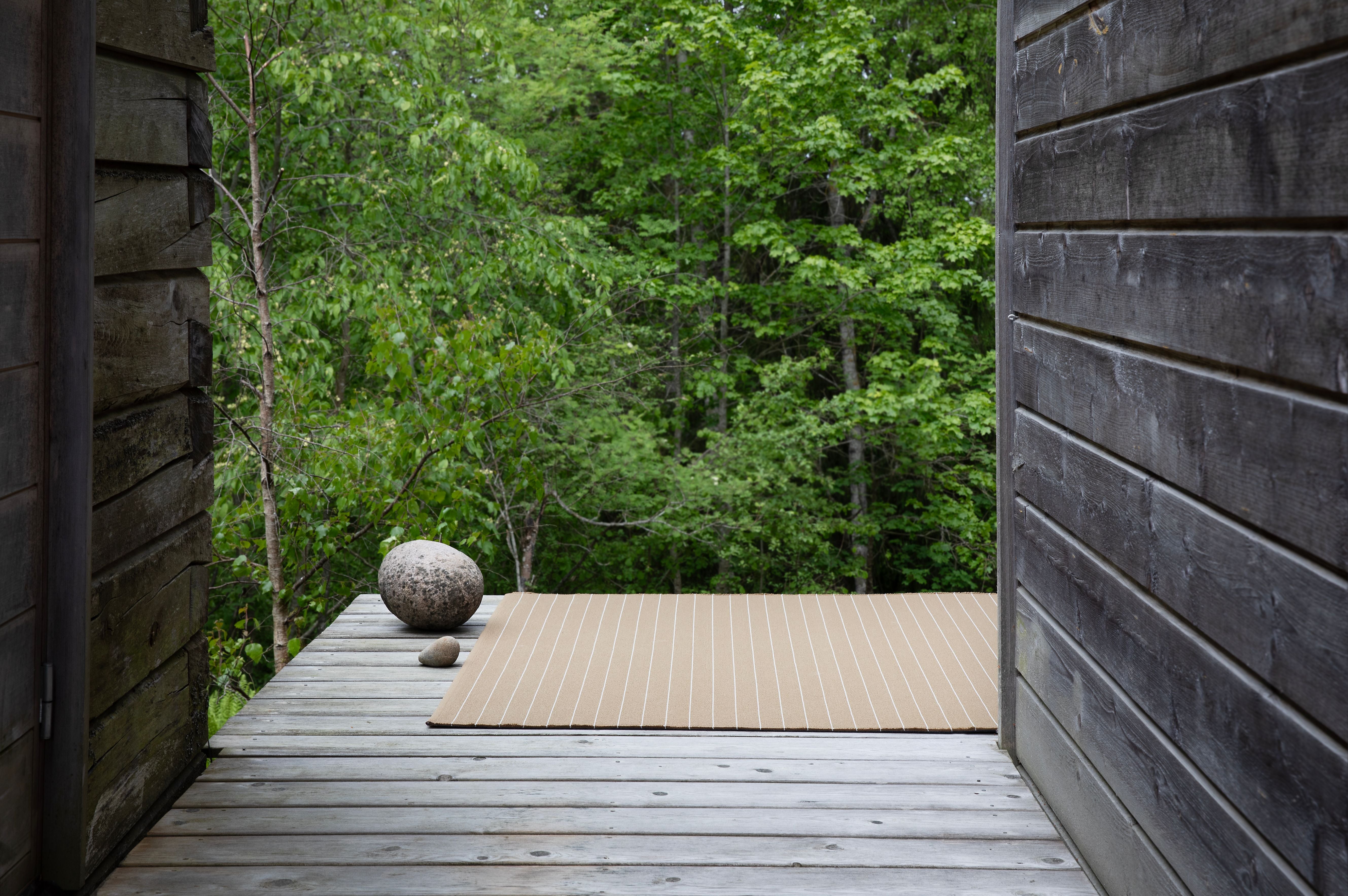 Woodnotes IN/OUT LINE -matto