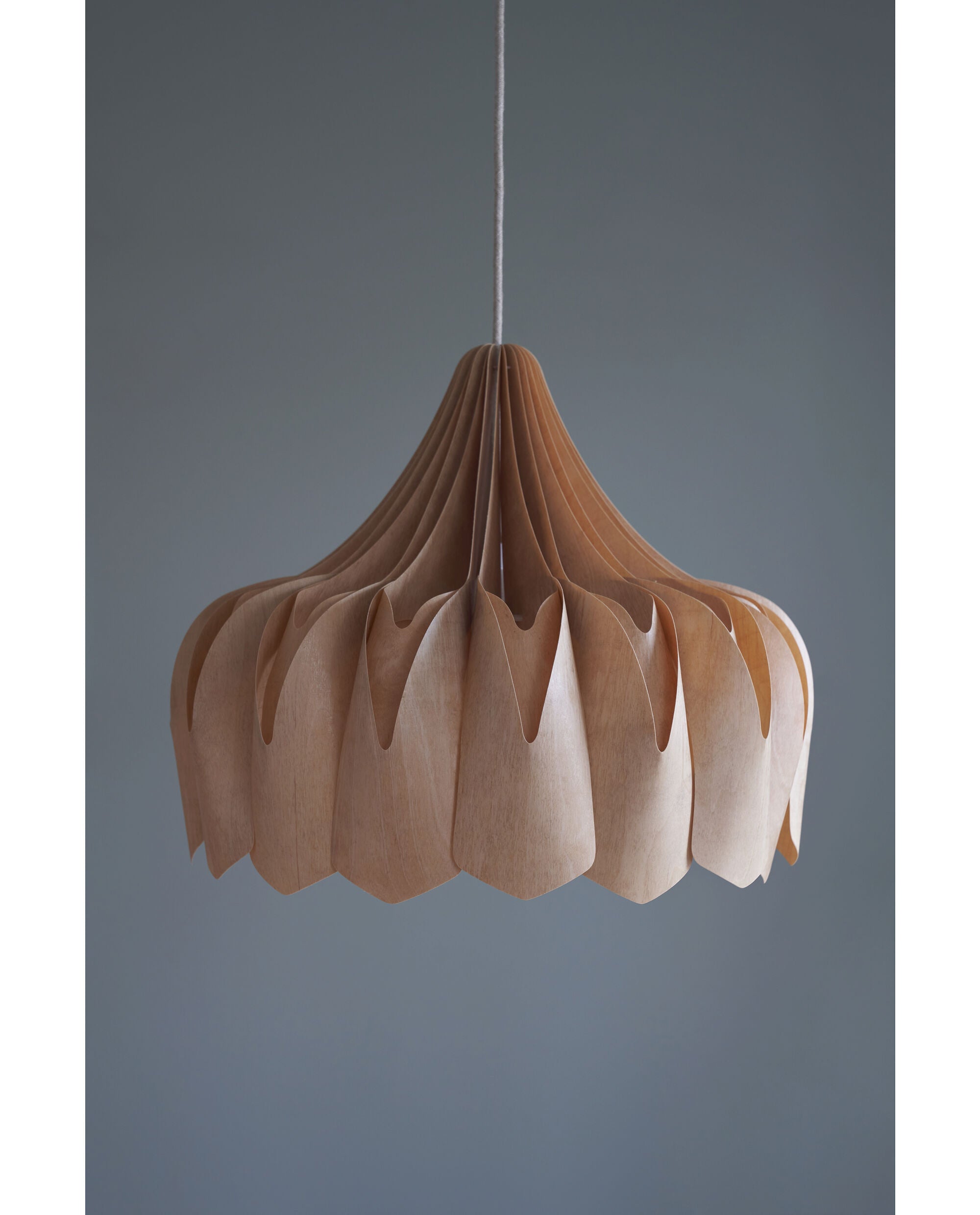 Pilke PIONI -valaisin