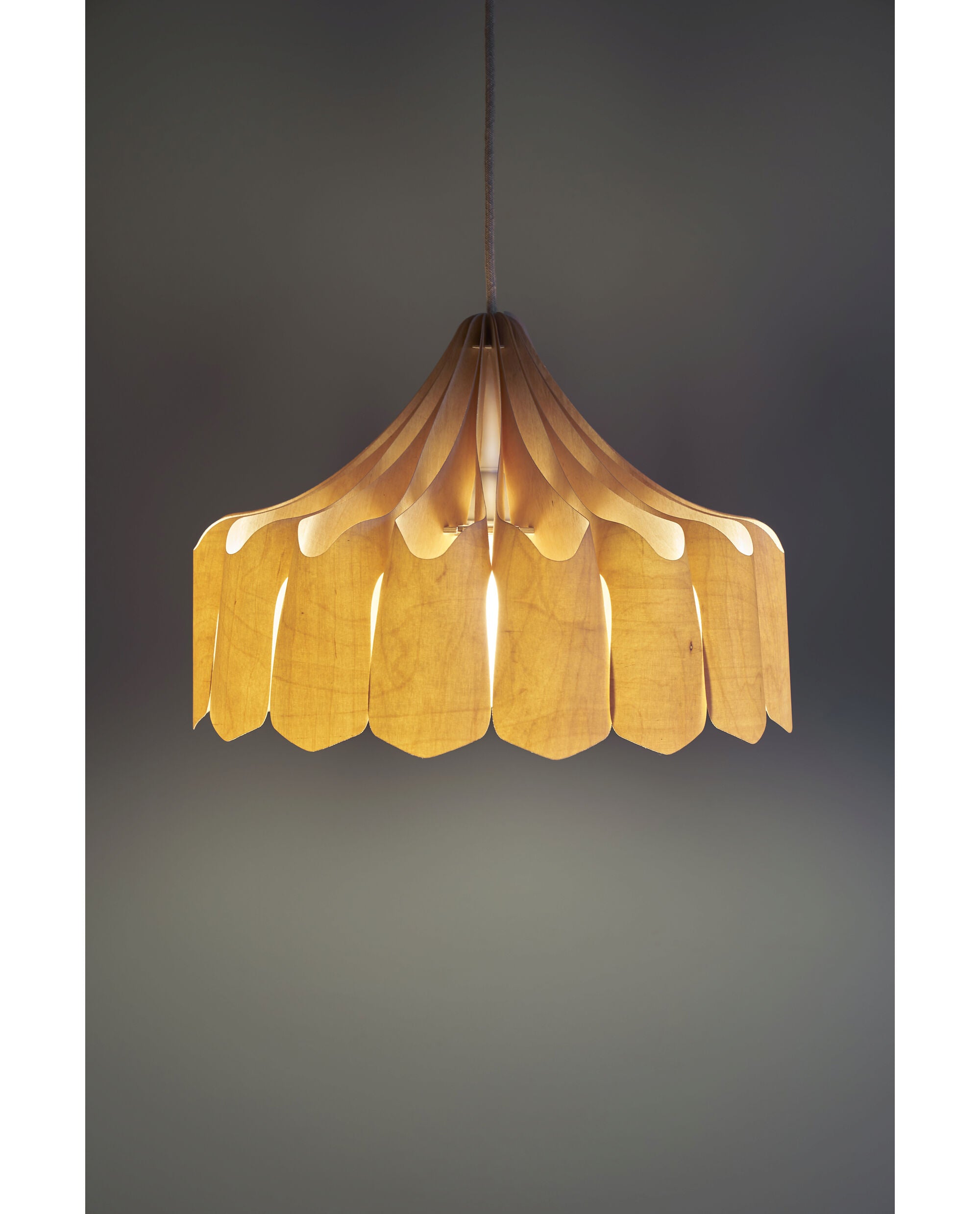 Pilke PIONI -valaisin