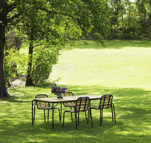 Normann Copenhagen VIG TABLE ROBINIA -pöytä