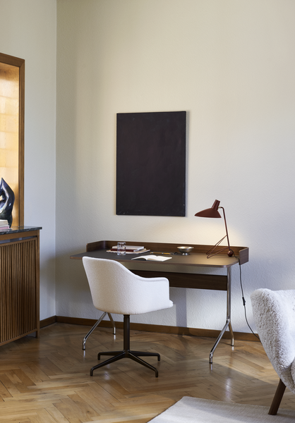 &tradition PAVILION AV17 -työpöytä