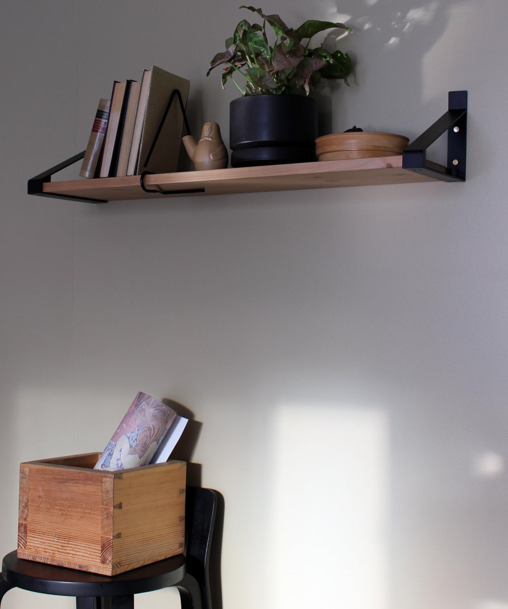 Lundia SEINÄHYLLYN KANNATIN