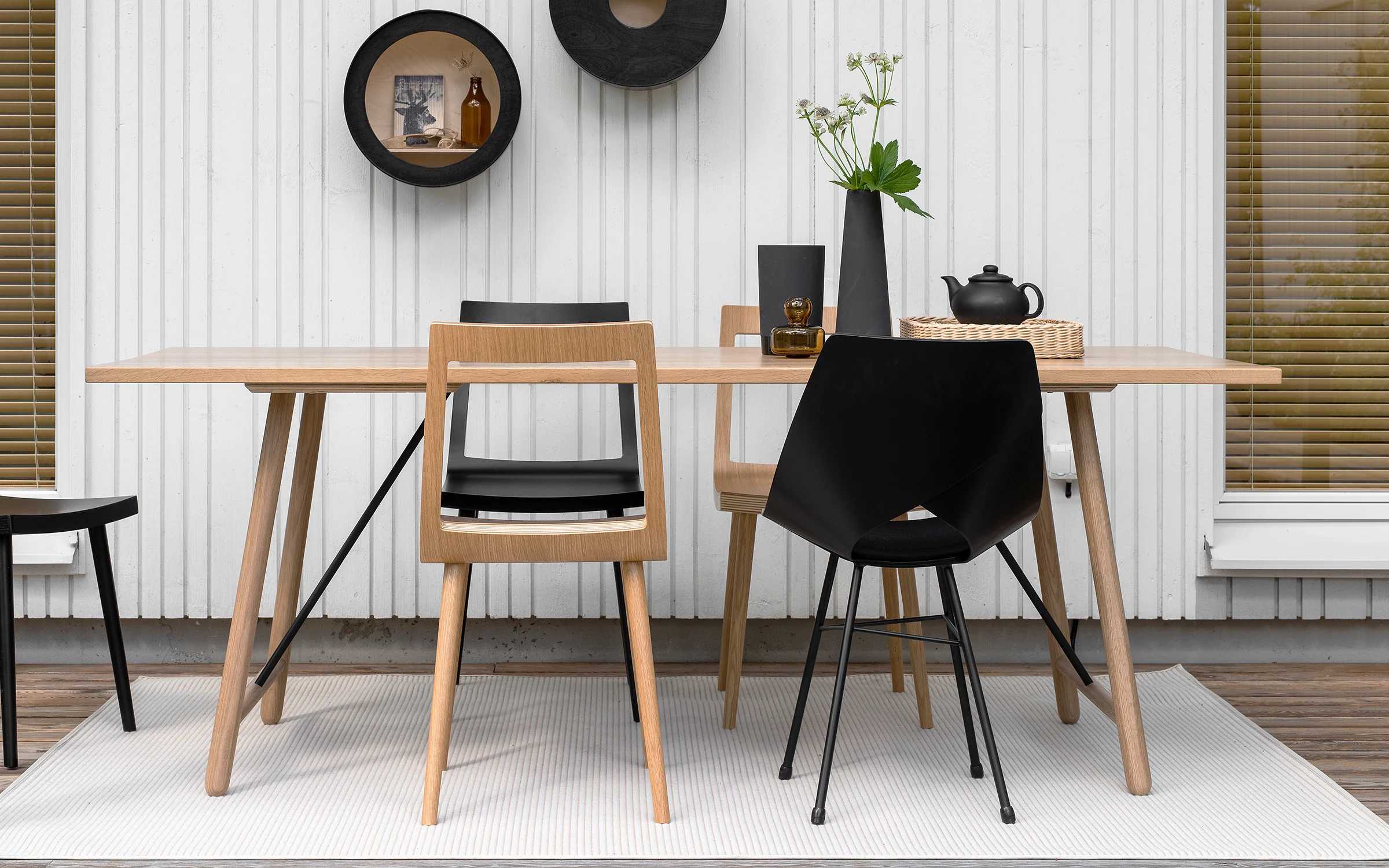 Tapio Anttila Collection FRONT OAK -pöytä