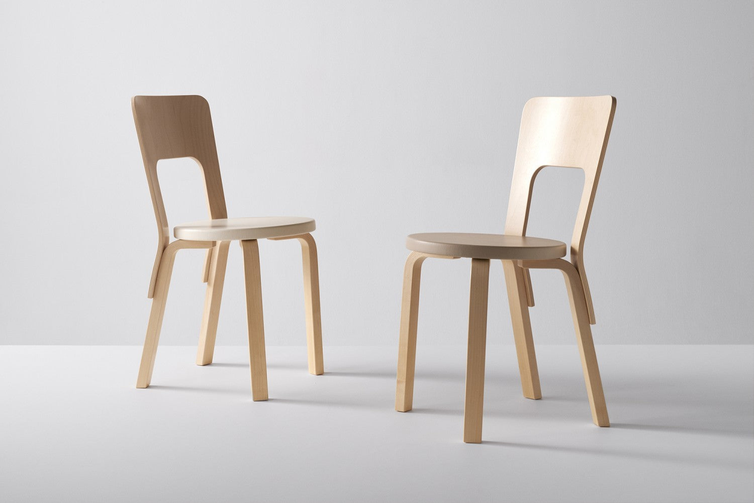Artek 66 -tuoli, koivu, myymälämalli