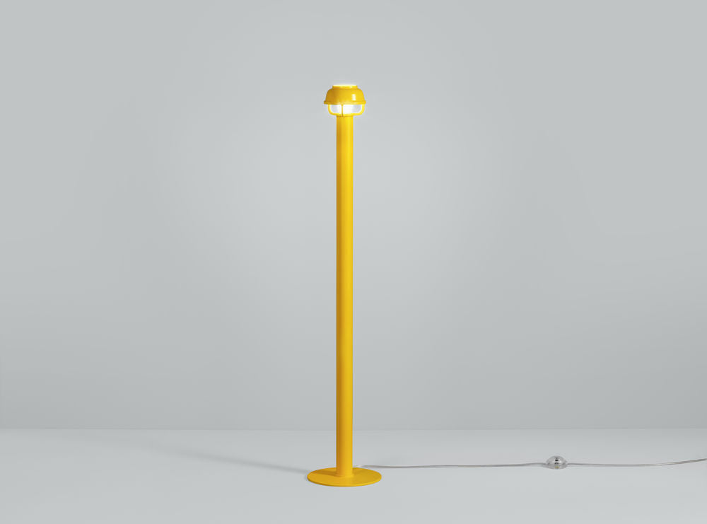 Artek KORI -lattiavalaisin