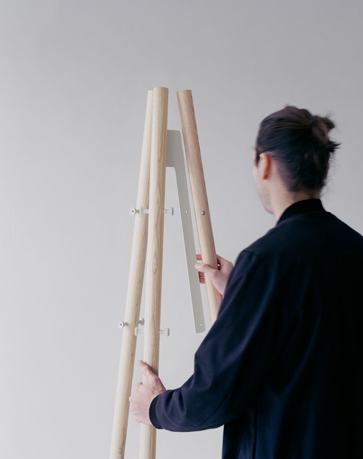 Artek KIILA -pystynaulakko