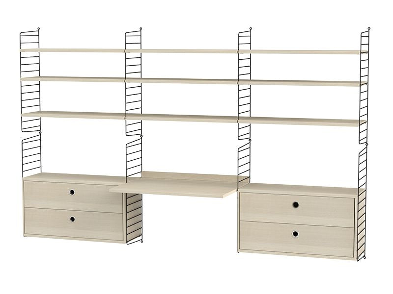 String System seinähylly työpisteellä, workspace F