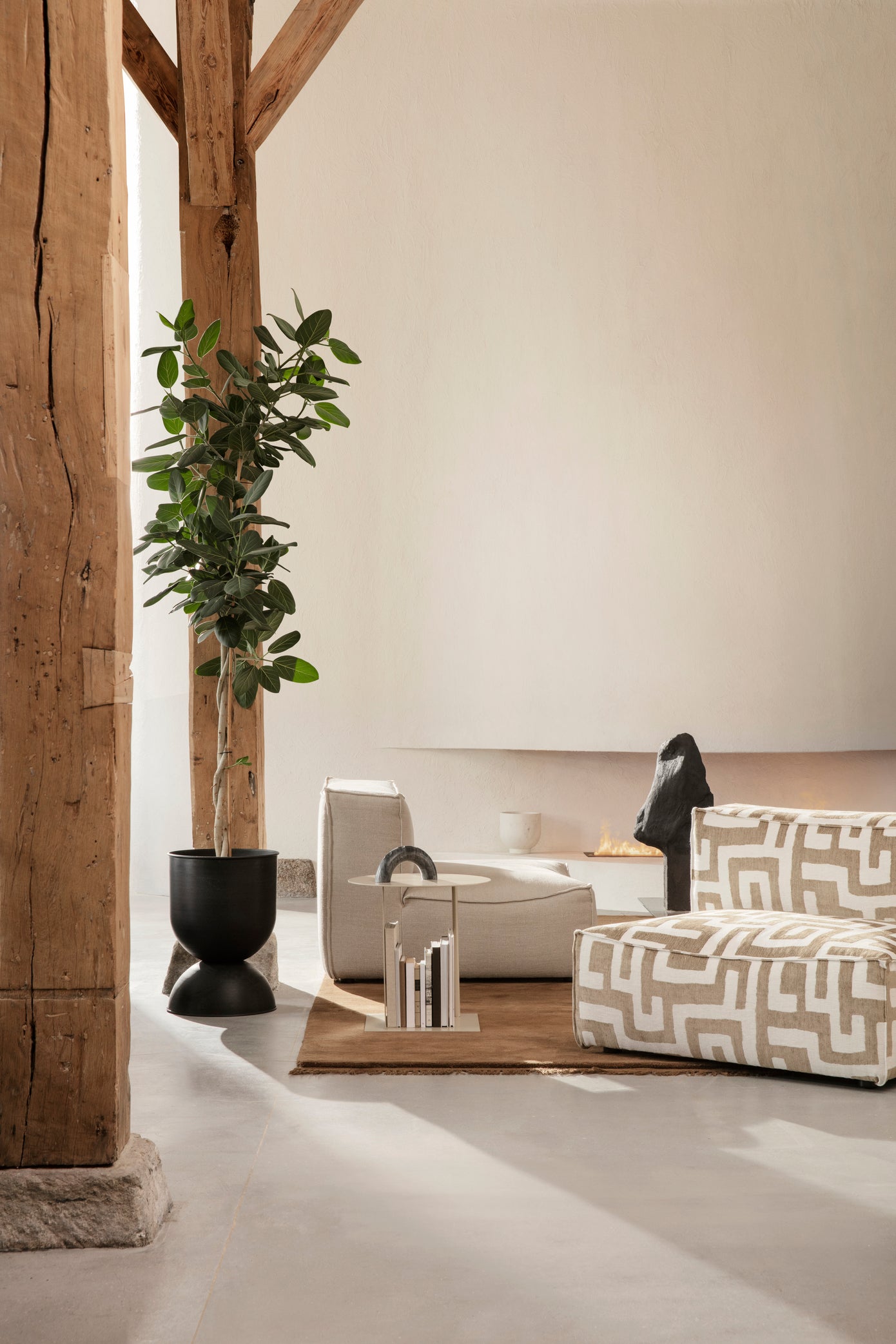 Ferm Living PLACE -sivupöytä