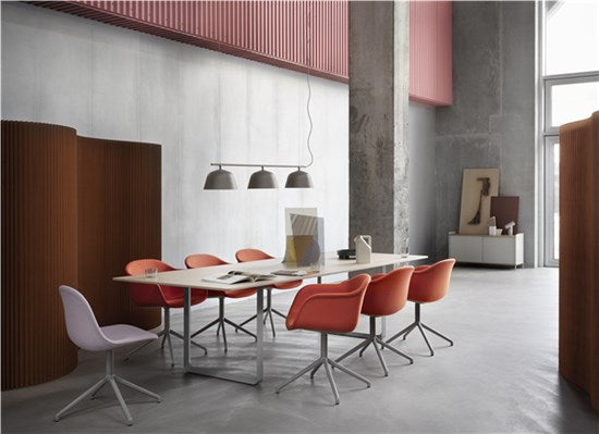 Muuto FIBER -käsinojatuoli, pyörivä