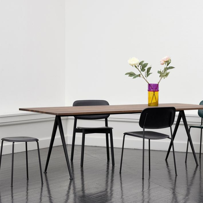 Hay PYRAMID 02 -pöytä