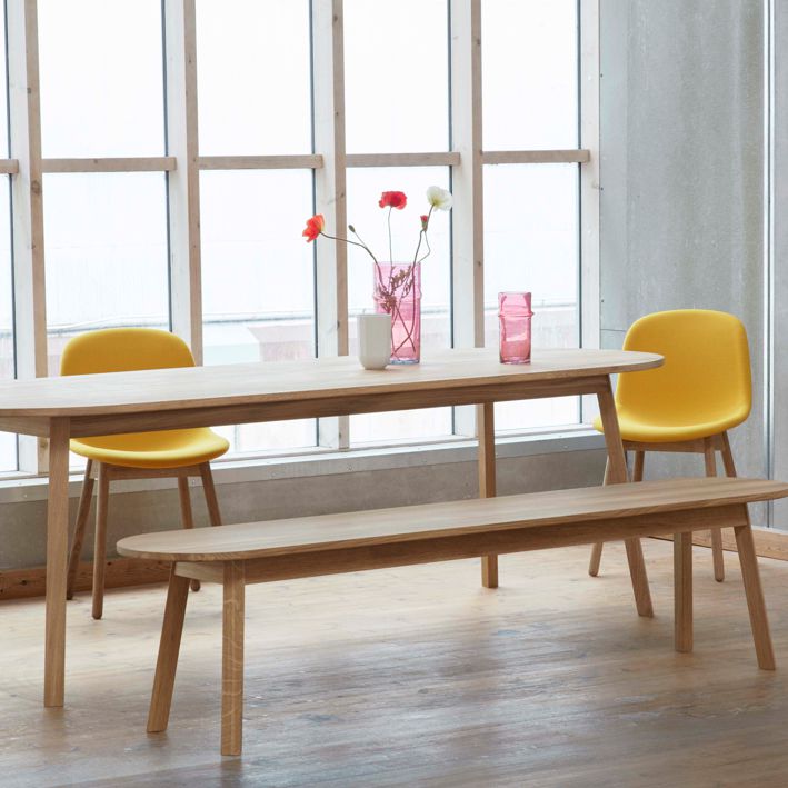 Hay TRIANGLE -pöytä